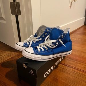 Converse High top shoes women’s size 9